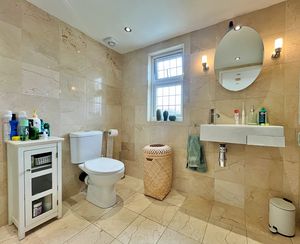 Photo 16- click for photo gallery